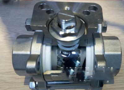 ܛ�ܷ����y