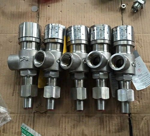 安全溢流閥 安全溢流閥