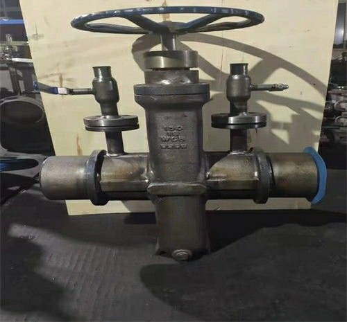 帶雙放散燃氣平板閘閥 帶雙放散燃氣平板閘閥