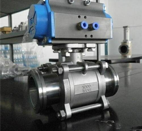 ���������y