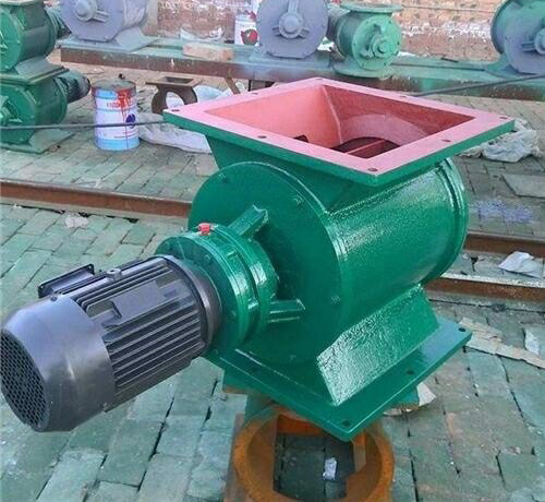 ����ж���y